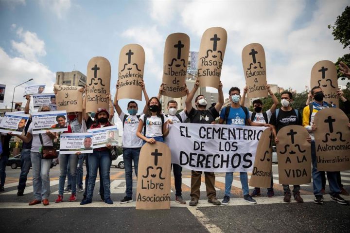 Dejusticia / «Defender Derechos Humanos en Venezuela» los retos de la sociedad civil para enfrentar el cierre del espacio democrático