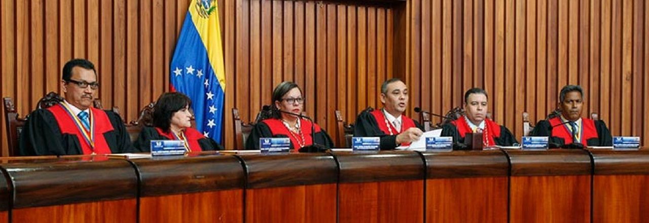 Revista SIC: Es una dictadura