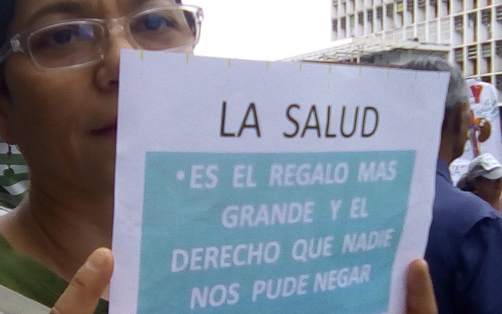 Crónica Uno / Médicos, enfermeras y obreros del sector salud realizaron su octava asamblea para ratificar la vigencia de sus reclamos