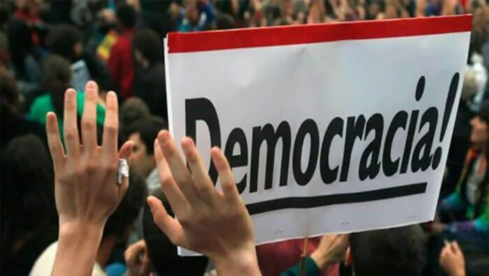 La libertad y la democracia son obras de arte