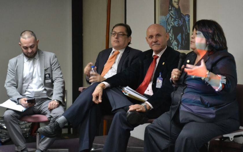 Aula Abierta, autoridades rectorales, profesores y estudiantes disertaron sobre una propuesta de Ley Orgánica de Universidades